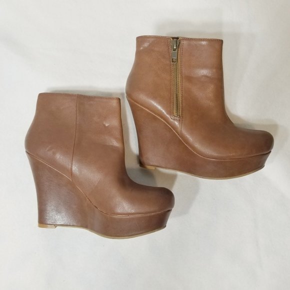 MOSSIMO Faux Brown Leather Wedge Bootie Sz 5-1/2 - Picture 5 of 7